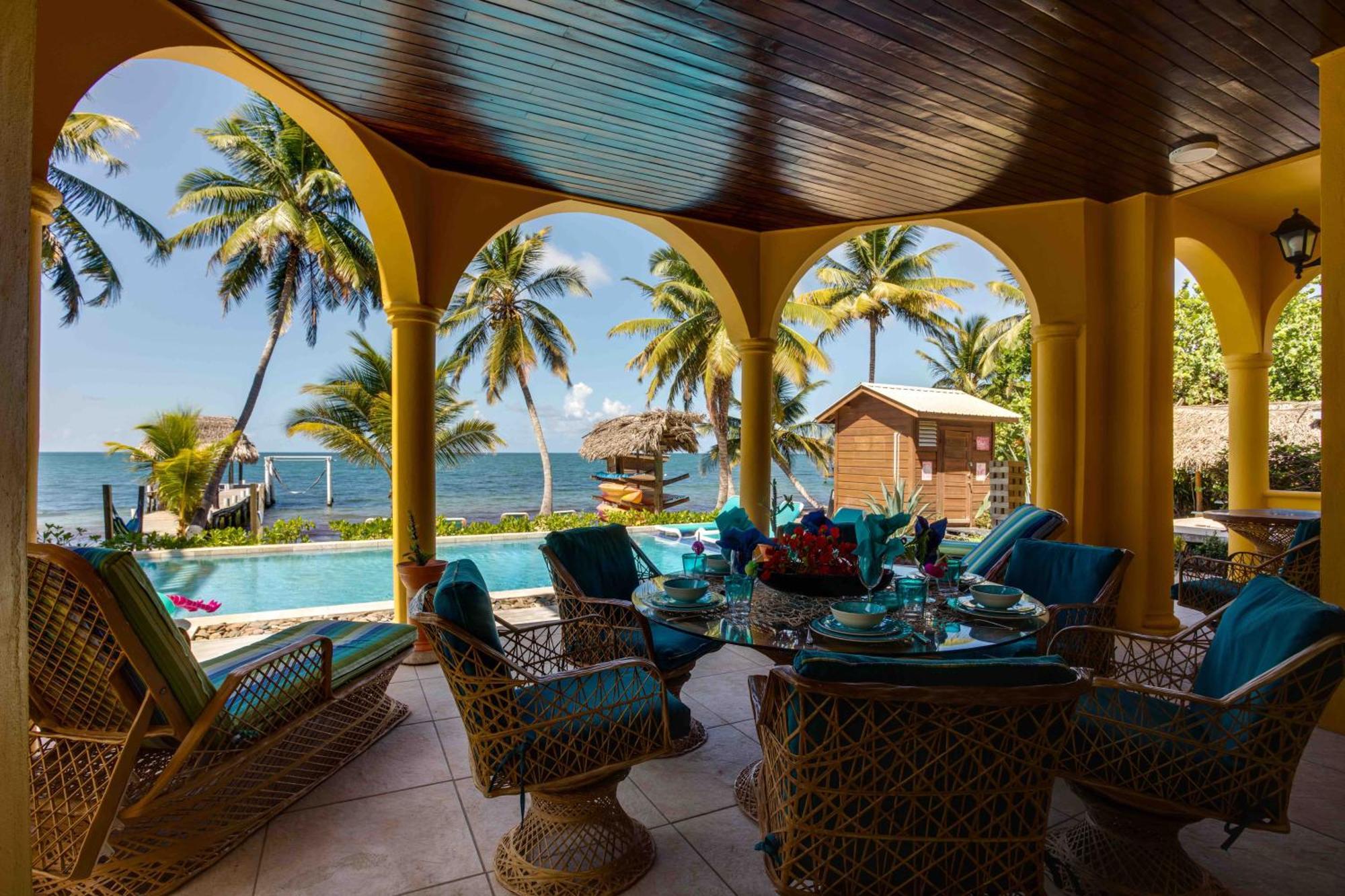 Blue Parrot Beach House And Villas Hopkins Kültér fotó